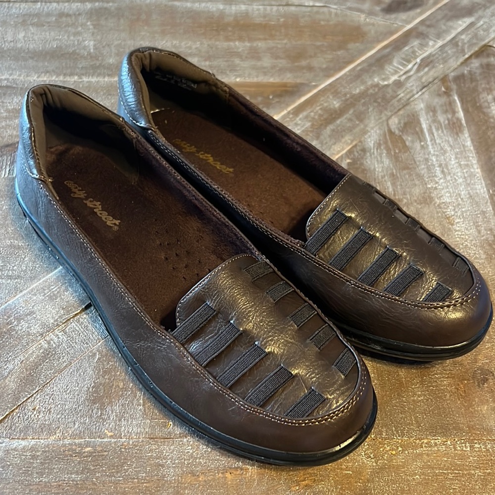 EASY STREET GENESIS BROWN BURNIS